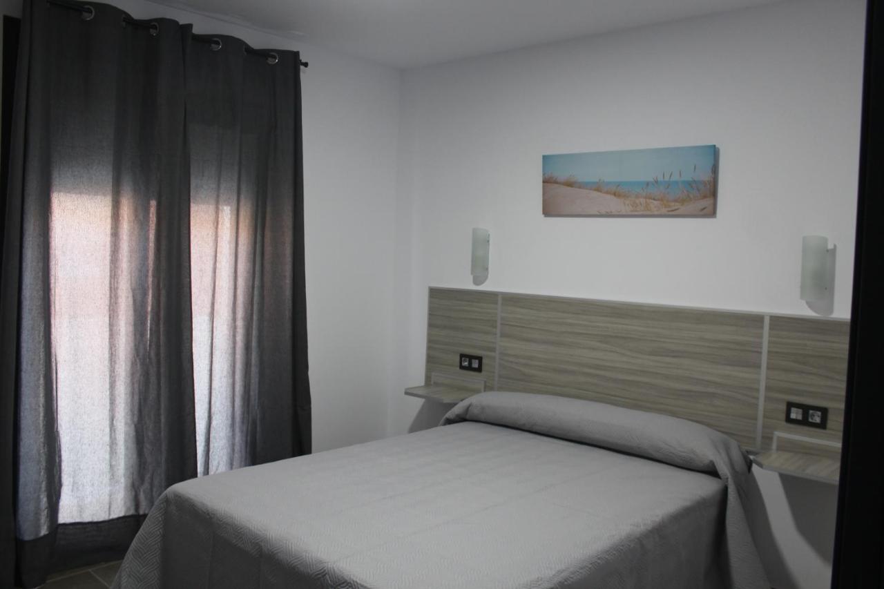 Hostal Maria Jose Conil De La Frontera Exteriör bild