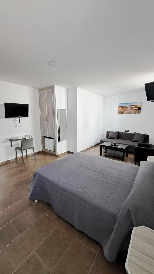 Hostal Maria Jose Conil De La Frontera Exteriör bild